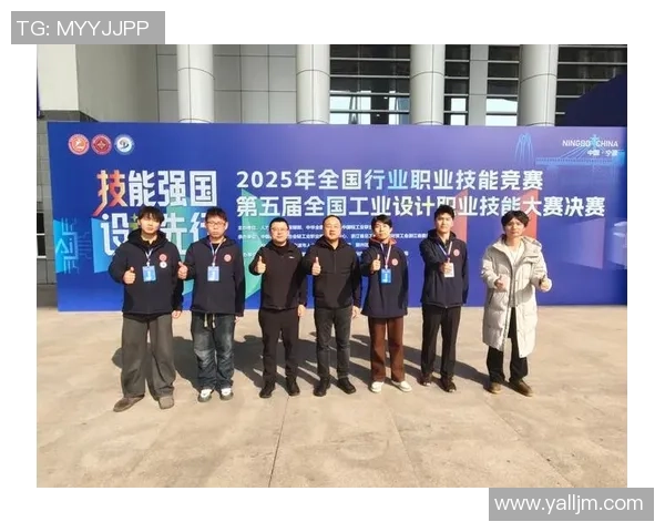 上海足球队展现卓越团队协作精神助力联赛佳绩分析 上海足球队展现卓越团队协作精神助力联赛佳绩分析