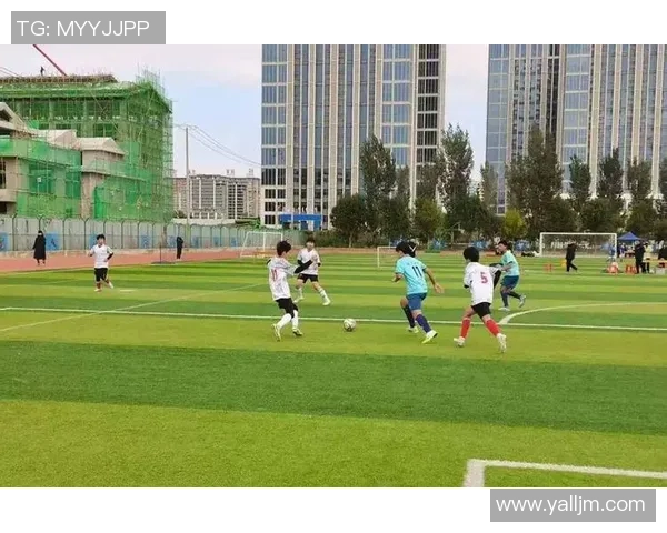 日落正品足球装备助你在绿茵场上尽显风采与实力 日落正品足球装备助你在绿茵场上尽显风采与实力