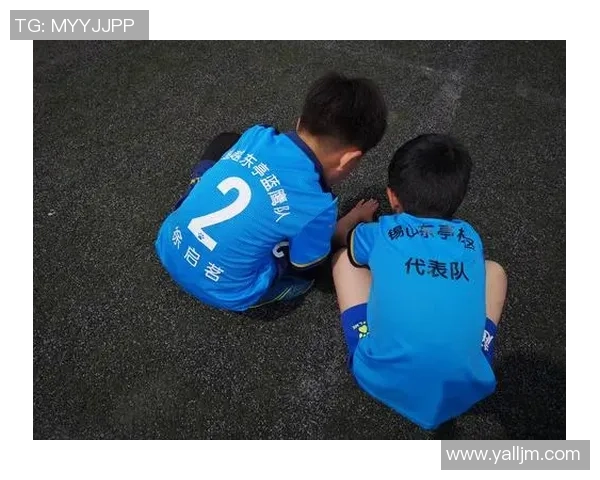 足球袜好爽让你在赛场上尽情挥洒汗水体验无与伦比的舒适与激情